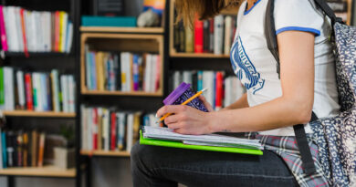 Cómo elegir la mejor preparación para las oposiciones de Secundaria en Madrid según tu especialidad